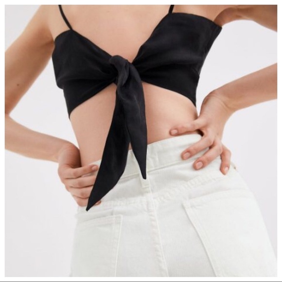 NWT. Zara Black Bow Crop Top. Size M-L. - Picture 2 of 5